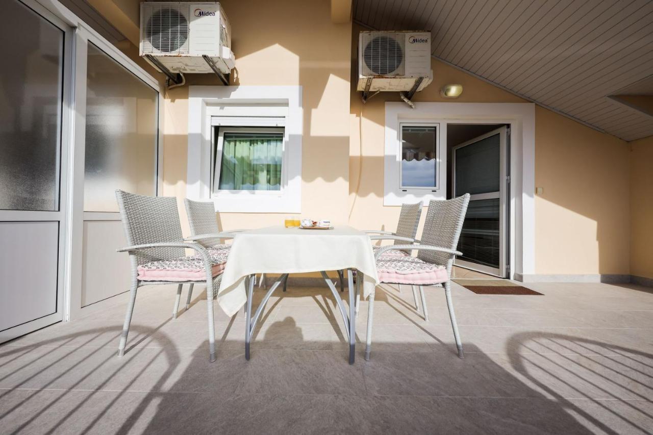 Apartments Mira Задар Экстерьер фото